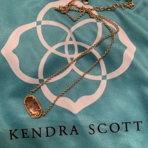Kendra Scott pendant necklace